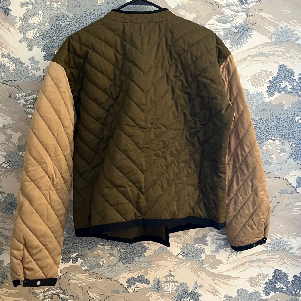Frame Women’s Quilted Colorblock Jacket - Picture 6 of 8